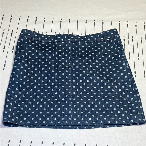 J.Crew Blue Mini Denim Pencil Skirt for Casual Resort Wear. Size 6 - Picture 1 of 8